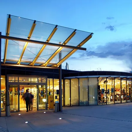 Engener Hoehe מלון