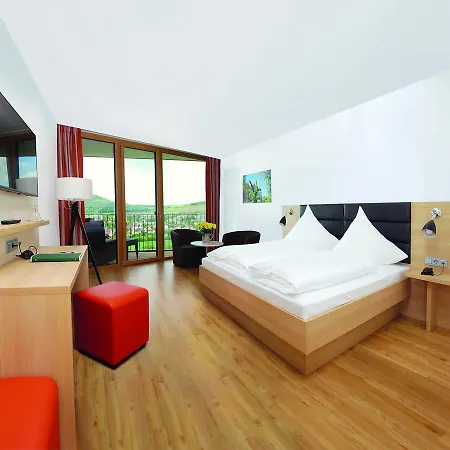 Engener Hoehe 酒店 4*