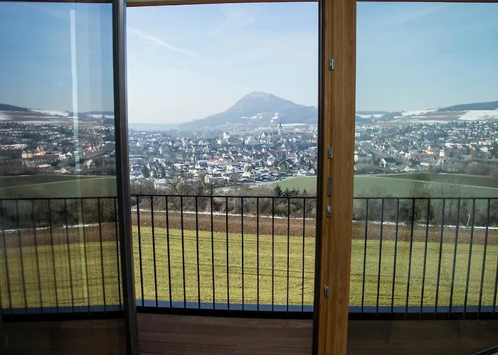 Engener Hoehe Отель Энген