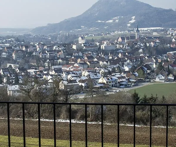 Engener Hoehe Отель Энген